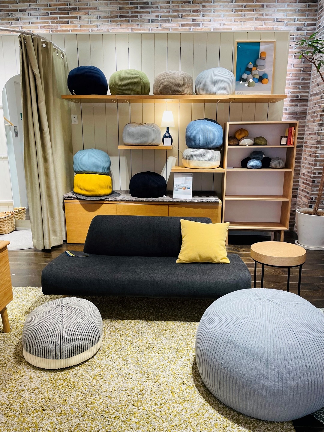 IDÉE渋谷店】 ゆったりくつろぎタイムに～PUUF＆MINI PUUF｜ 無印良品